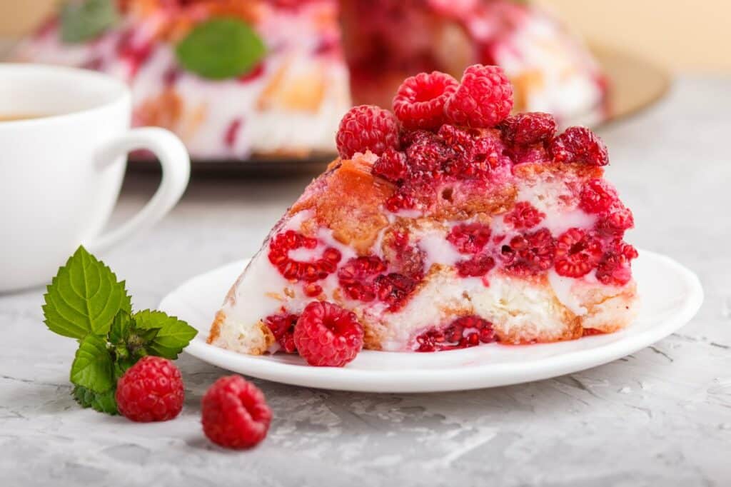 Malinowa chmurka bez pieczenia