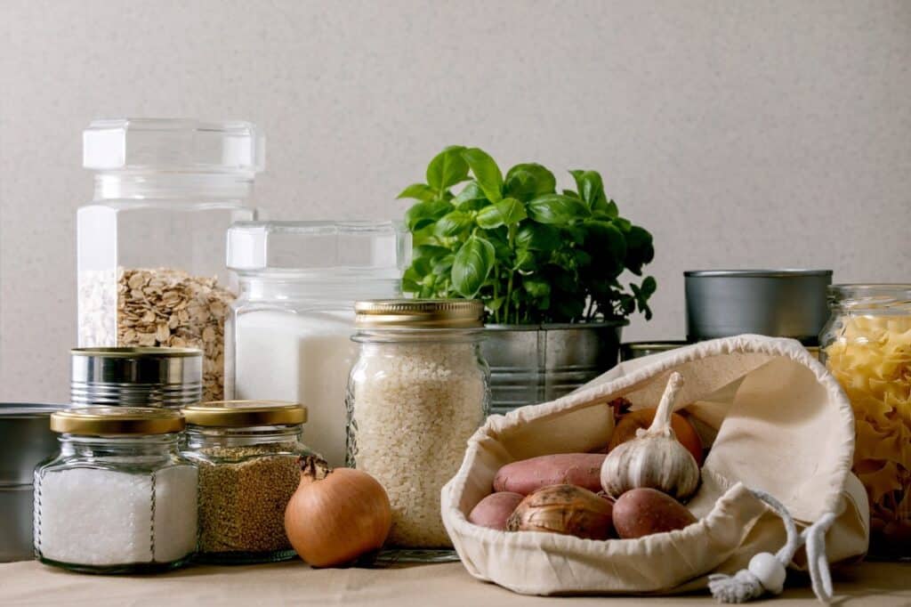 Potrawy z resztek: sposoby na zero waste w kuchni